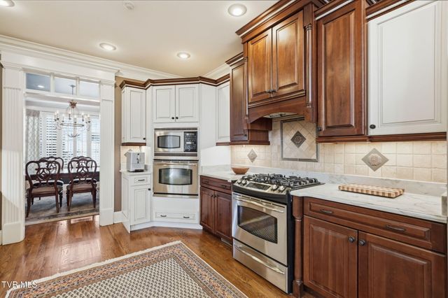 114 Highland Gate Drive, Johnson City, TN 37615