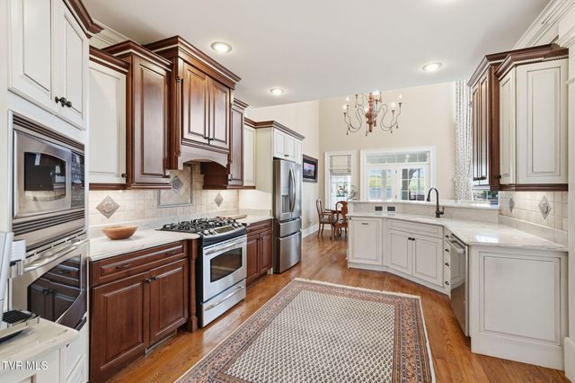 114 Highland Gate Drive, Johnson City, TN 37615