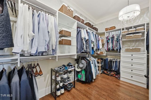 114 Highland Gate Drive, Johnson City, TN 37615