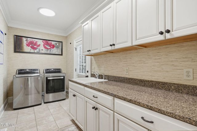 114 Highland Gate Drive, Johnson City, TN 37615