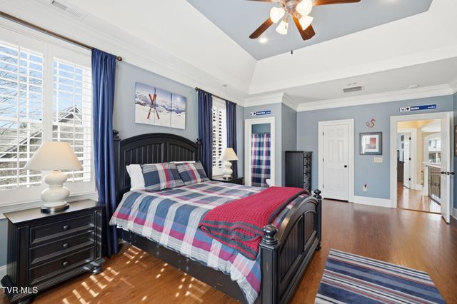 114 Highland Gate Drive, Johnson City, TN 37615