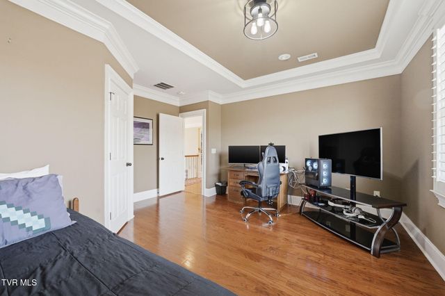 114 Highland Gate Drive, Johnson City, TN 37615