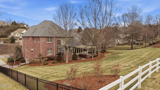 114 Highland Gate Drive, Johnson City, TN 37615