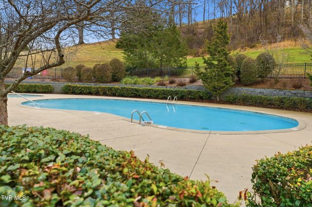 114 Highland Gate Drive, Johnson City, TN 37615