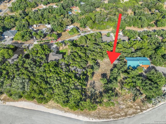 1603 Canyon Bend, Canyon Lake, TX 78133