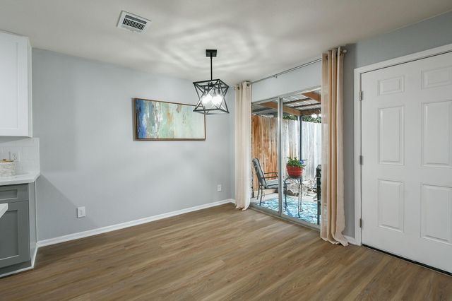 7931 Ellinger Lane, Houston, TX 77040