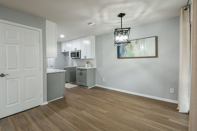 7931 Ellinger Lane, Houston, TX 77040