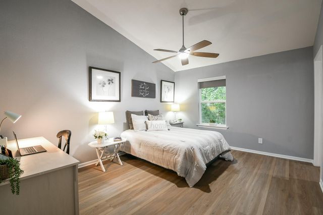 7931 Ellinger Lane, Houston, TX 77040