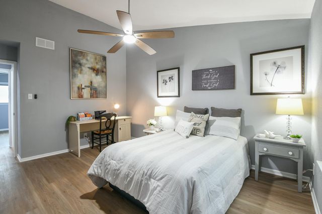 7931 Ellinger Lane, Houston, TX 77040