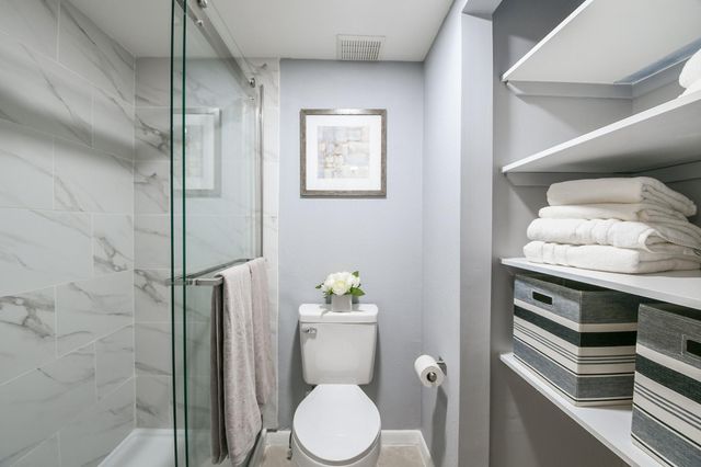 7931 Ellinger Lane, Houston, TX 77040