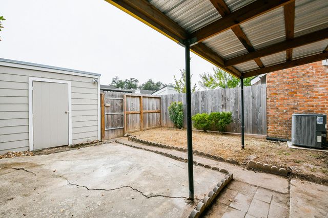 7931 Ellinger Lane, Houston, TX 77040