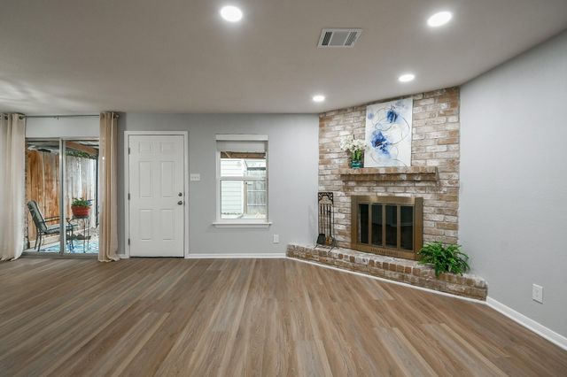 7931 Ellinger Lane, Houston, TX 77040