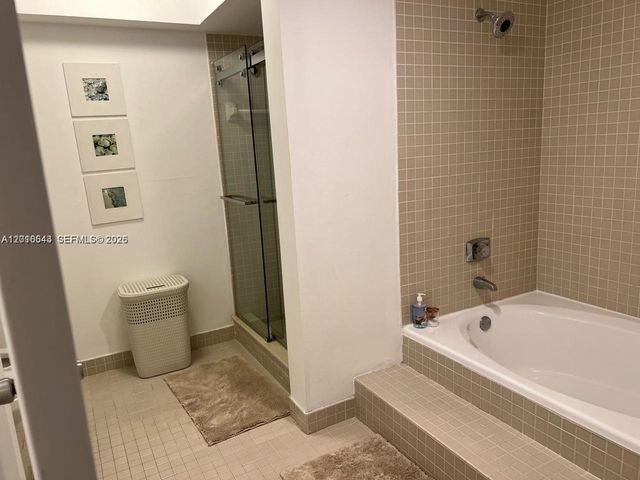 170 Ocean Lane Dr 709, Key Biscayne, FL 33149