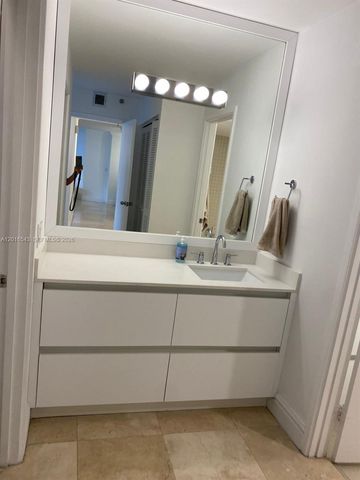 170 Ocean Lane Dr 709, Key Biscayne, FL 33149