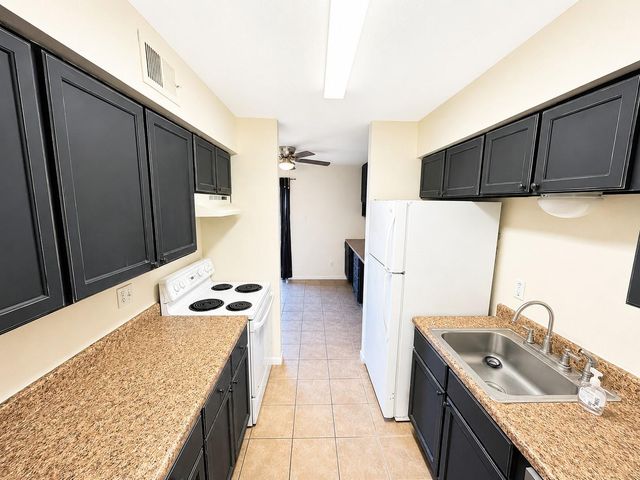 1902 Dartmouth Street K2, College Station, TX 77840