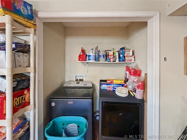 13410 W 750 Road, Tahlequah, OK 74464