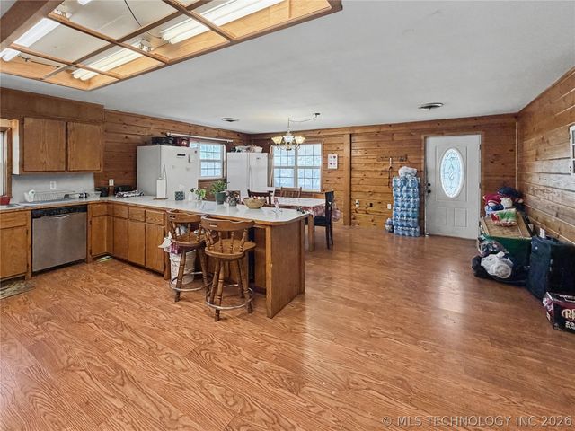 13410 W 750 Road, Tahlequah, OK 74464