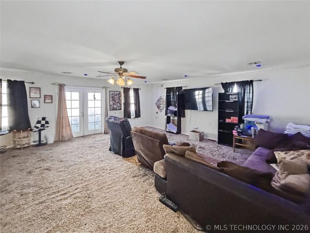 13410 W 750 Road, Tahlequah, OK 74464