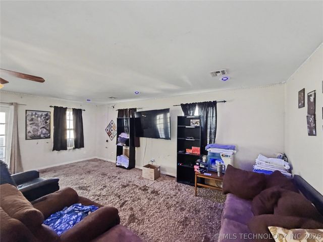 13410 W 750 Road, Tahlequah, OK 74464