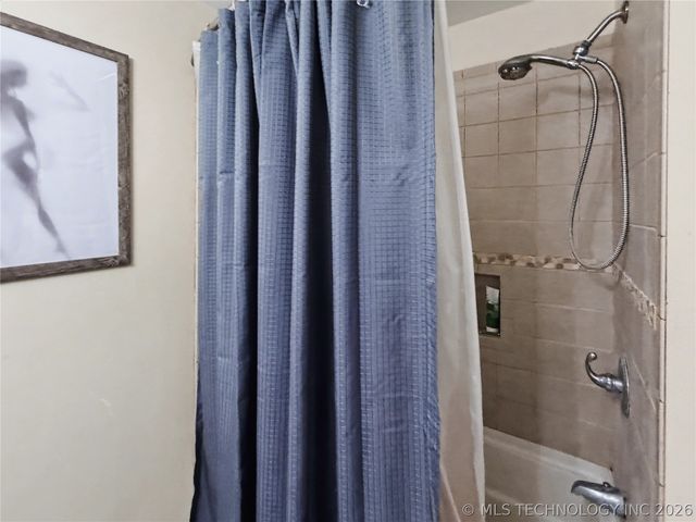 13410 W 750 Road, Tahlequah, OK 74464