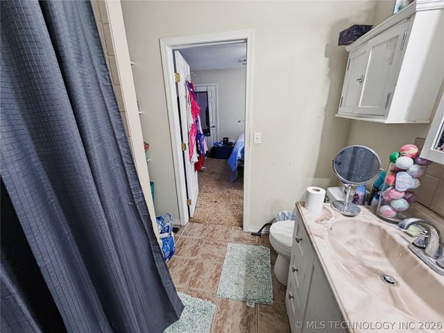 13410 W 750 Road, Tahlequah, OK 74464