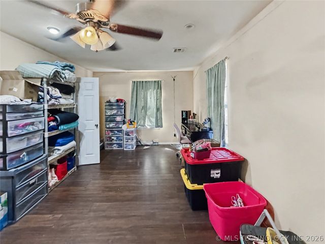 13410 W 750 Road, Tahlequah, OK 74464