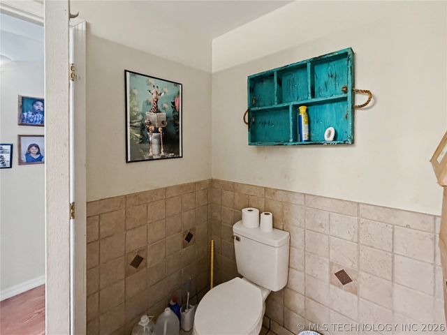 13410 W 750 Road, Tahlequah, OK 74464