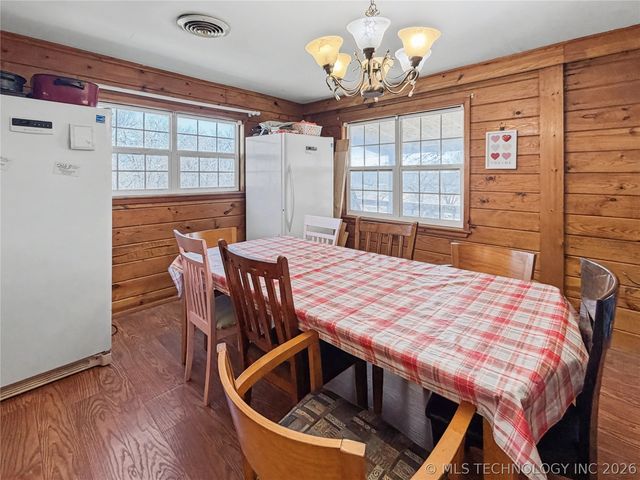 13410 W 750 Road, Tahlequah, OK 74464