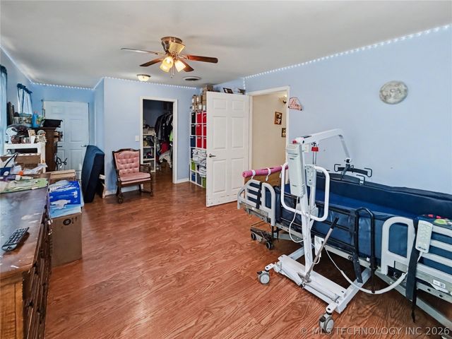 13410 W 750 Road, Tahlequah, OK 74464