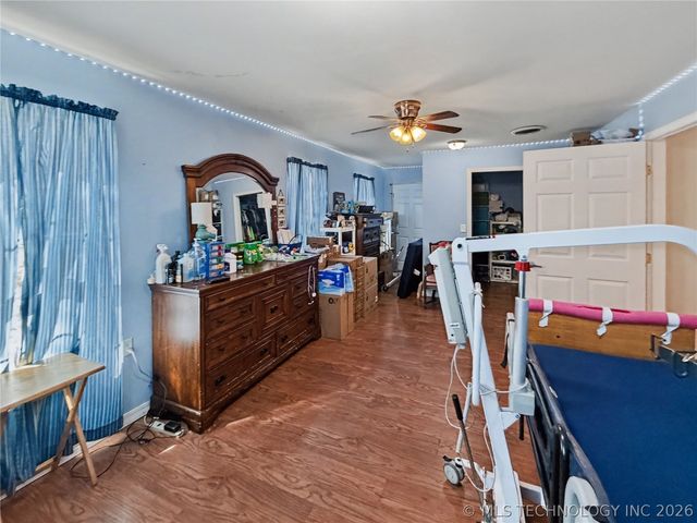 13410 W 750 Road, Tahlequah, OK 74464