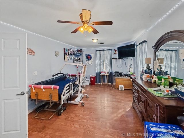 13410 W 750 Road, Tahlequah, OK 74464