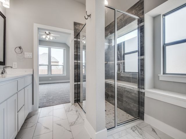 139 Lakeview Circle, Pilot Point, TX 76258