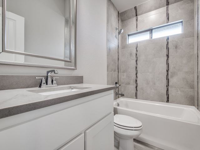 139 Lakeview Circle, Pilot Point, TX 76258