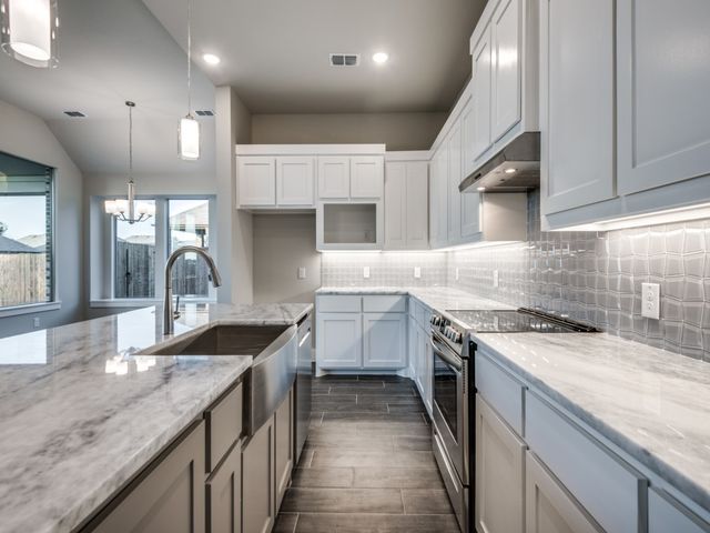 139 Lakeview Circle, Pilot Point, TX 76258
