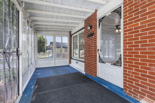 164 Westway Street, Pontiac City, MI 48342
