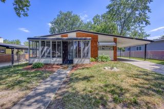 164 Westway Street, Pontiac City, MI 48342