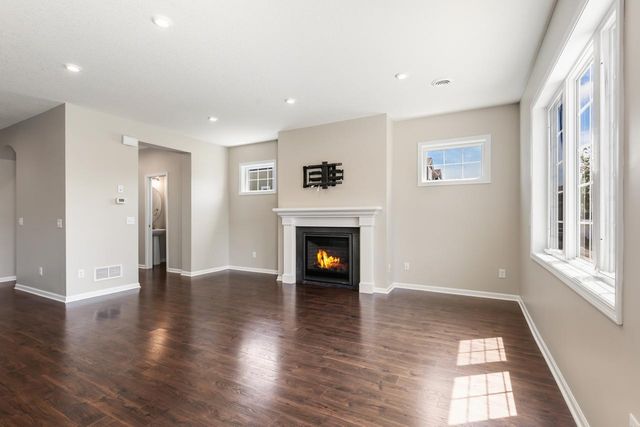 1075 Anthony Way, Victoria, MN 55386