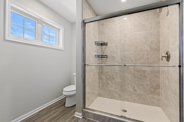 1075 Anthony Way, Victoria, MN 55386