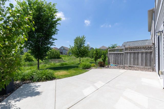 1075 Anthony Way, Victoria, MN 55386