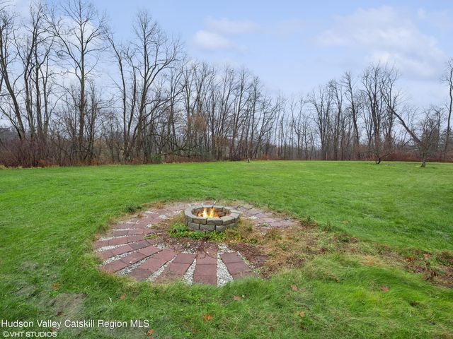 5094 Ny Route 9g, Tivoli, NY 12583