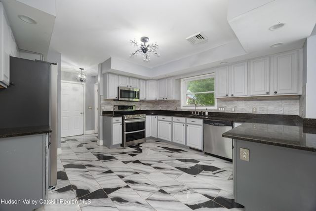 5094 Ny Route 9g, Tivoli, NY 12583