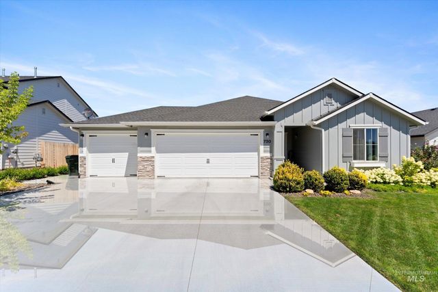 730 W Treehouse Way, Kuna, ID 83634
