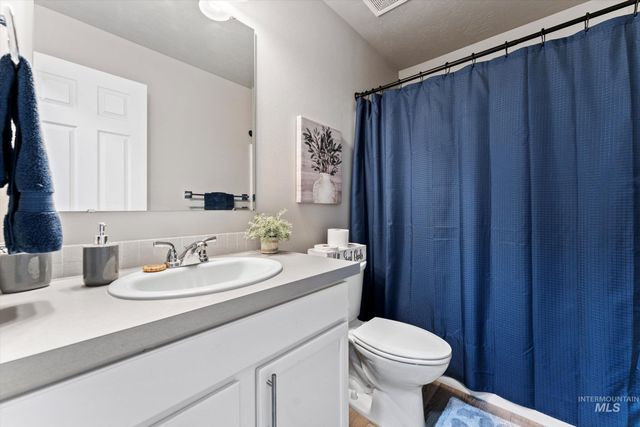 730 W Treehouse Way, Kuna, ID 83634