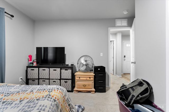 730 W Treehouse Way, Kuna, ID 83634
