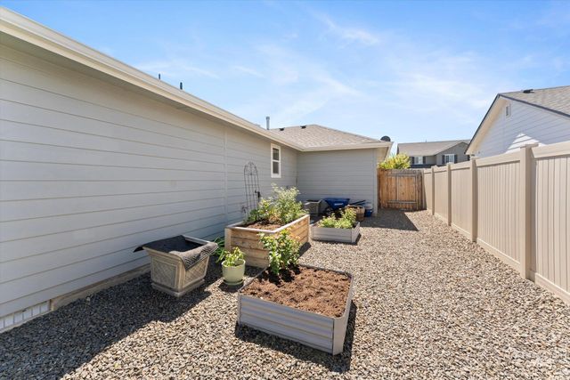 730 W Treehouse Way, Kuna, ID 83634