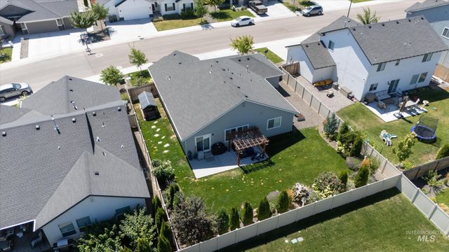 730 W Treehouse Way, Kuna, ID 83634