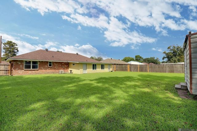 11260 Triche Rd, Gonzales, LA 70737