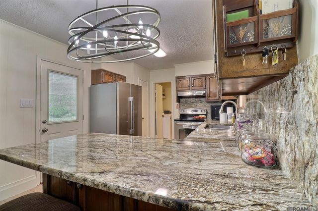 11260 Triche Rd, Gonzales, LA 70737