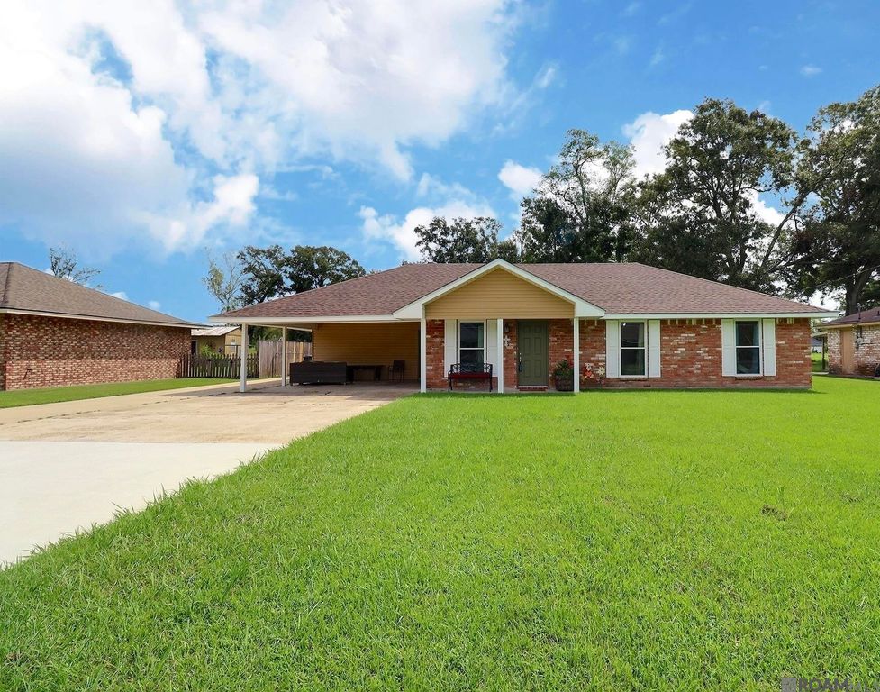 11260 Triche Rd, Gonzales, LA 70737