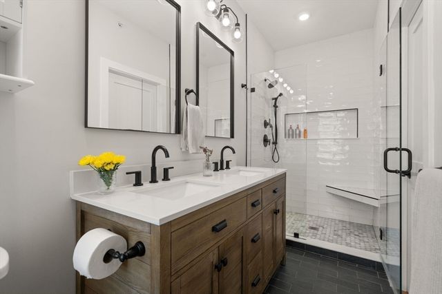 284 Sumner St 3, Boston, MA 02128